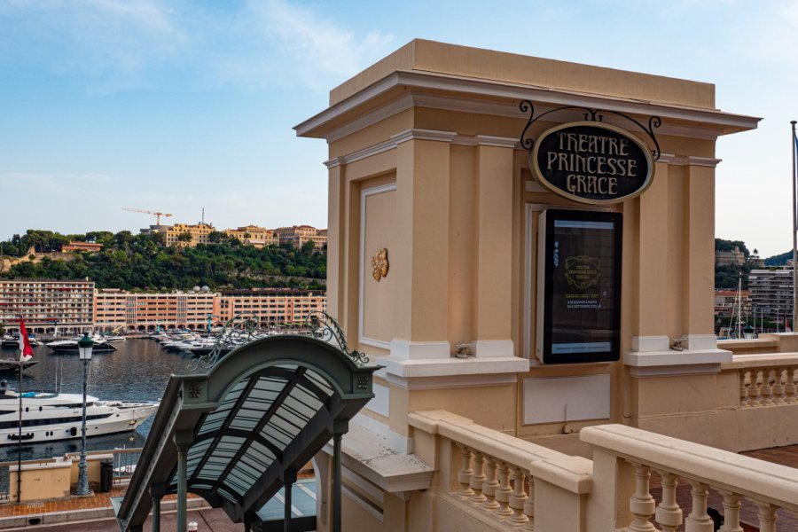 Théâtre Princess Grace à Monaco 4kclips - Stock.Adobe.com